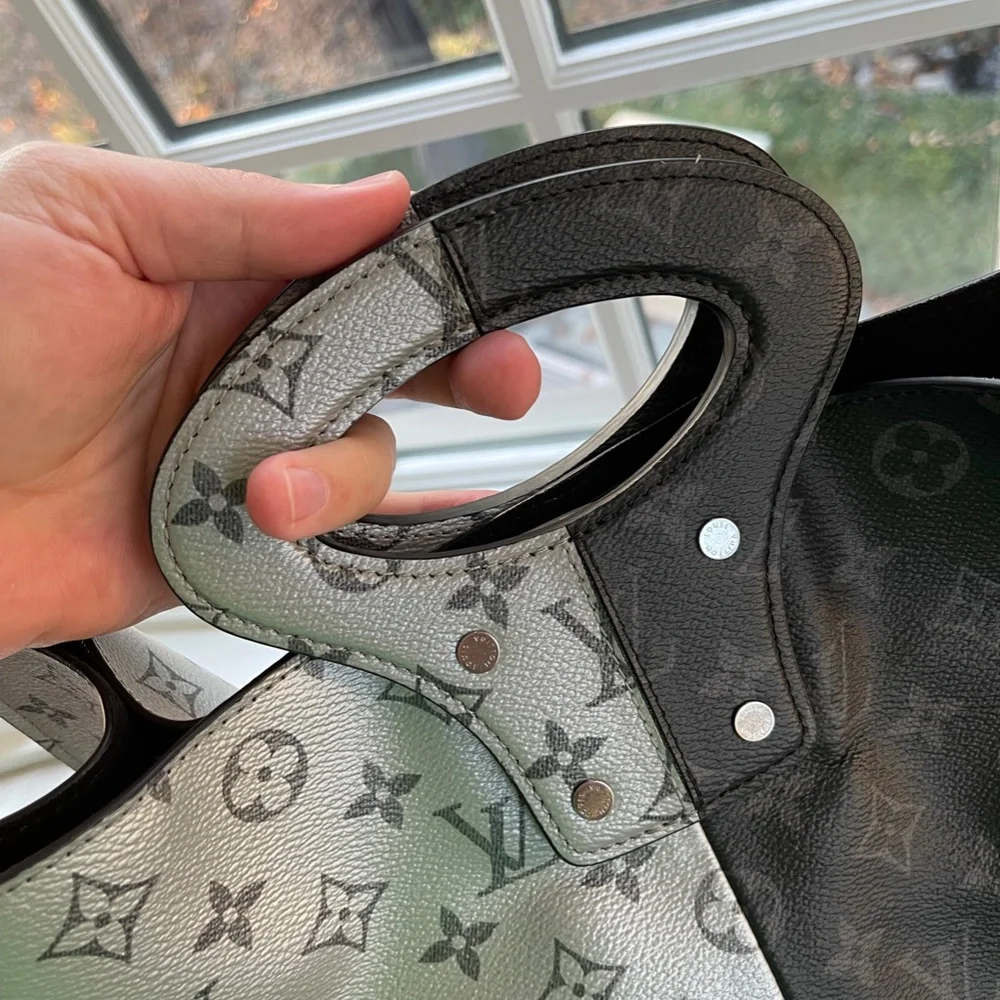Louis Vuitton Tote SPLIT in Monogram Eclipse (RARE) - Picture 10 of 10